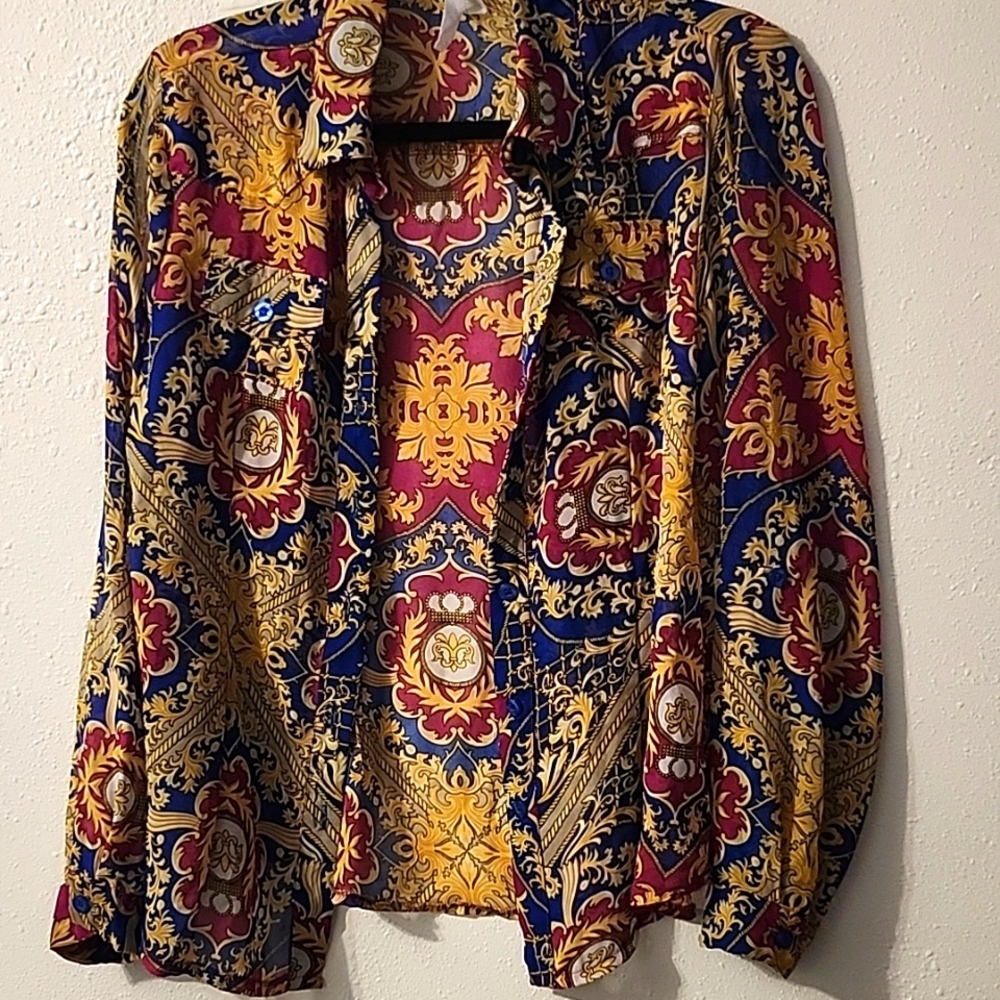 Gold maroon and dark blue mesh print button up with blue buttons